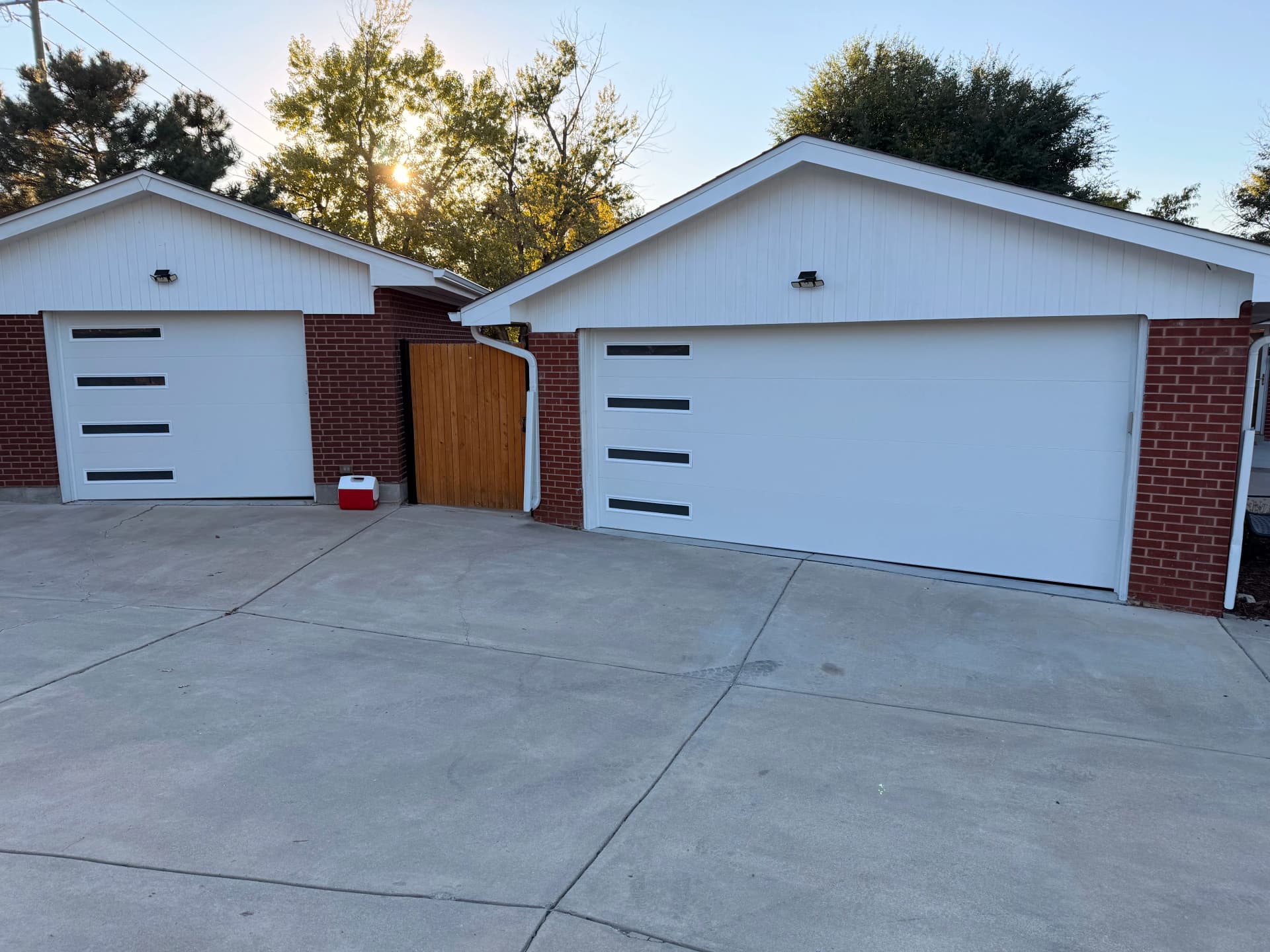 Gallery photos for Modern Garage Door Installation That Changed Everything: Image #1