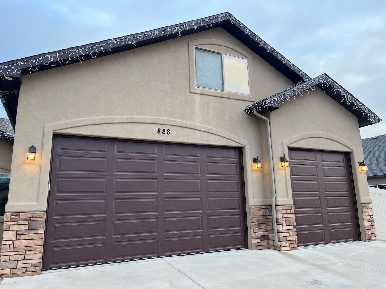 Stunning Oversized Garage Door Installation in Fruita image
